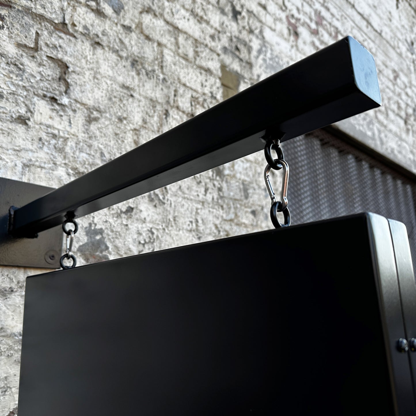 Hanging bracket Detail